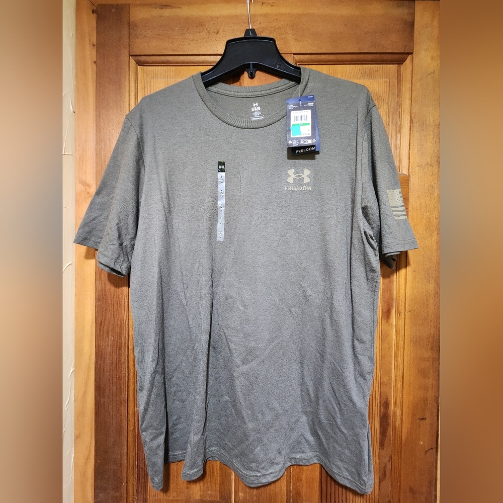 Under Armour Men's Short Sleeve Tee in Olive